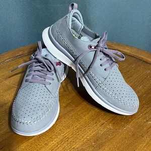 SUPER feet grey tennis shoes lace up,very good condition size u.s 6.5